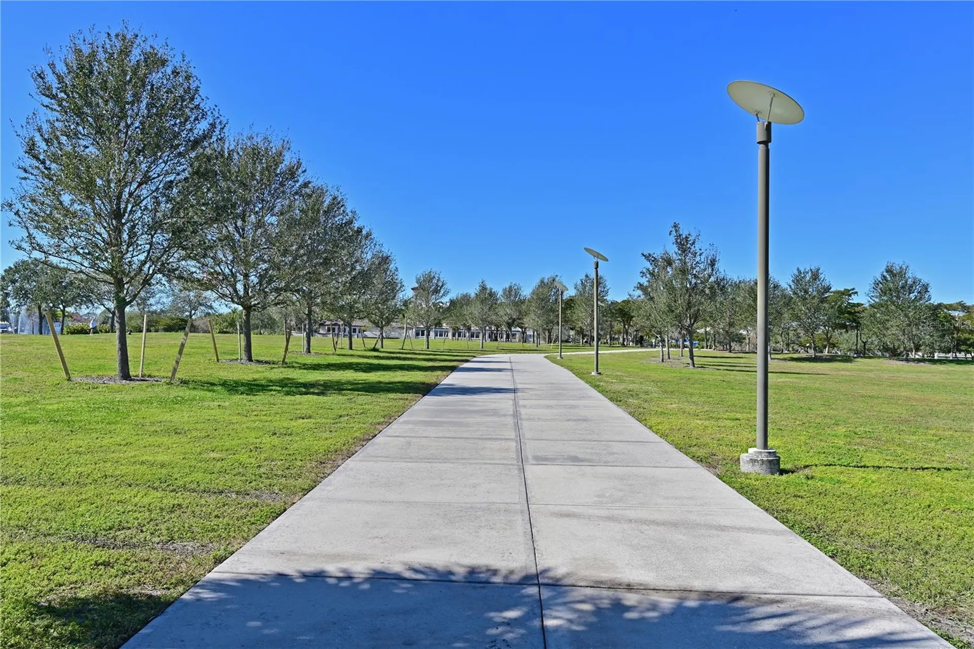 2451 Mangum Court Sarasota FL 34237