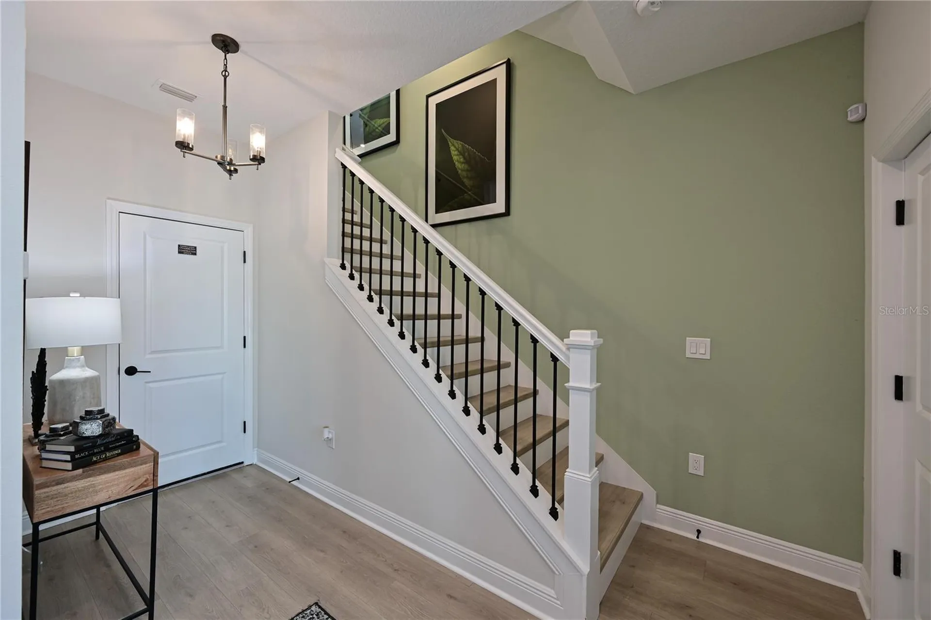 2451 Mangum Court Sarasota FL 34237