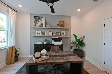 2451 Mangum Court Sarasota FL 34237