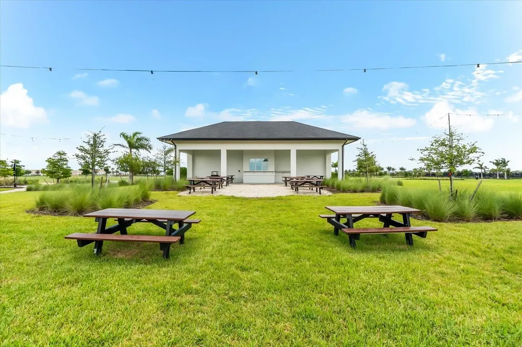 8765 Daybreak Street Sarasota FL 34241