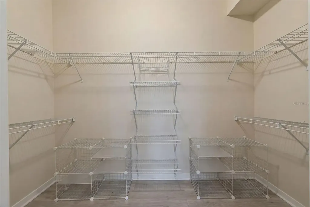 408 Delwood Breck Street Ruskin FL 33570