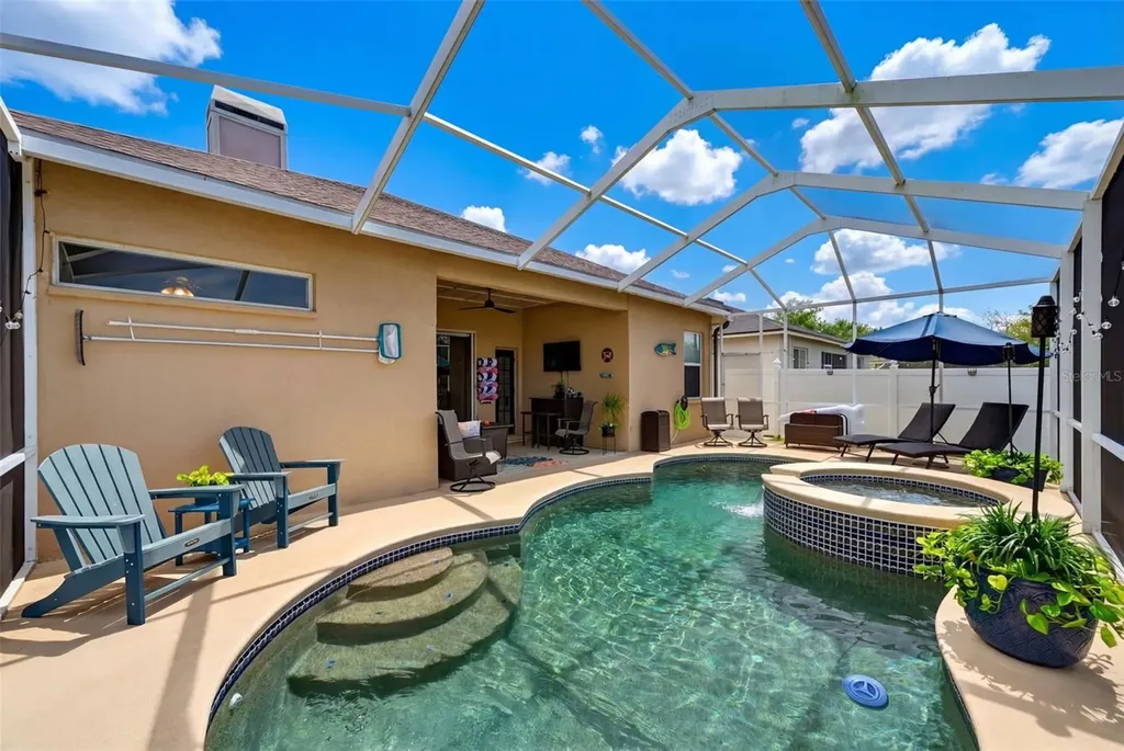 408 Delwood Breck Street Ruskin FL 33570