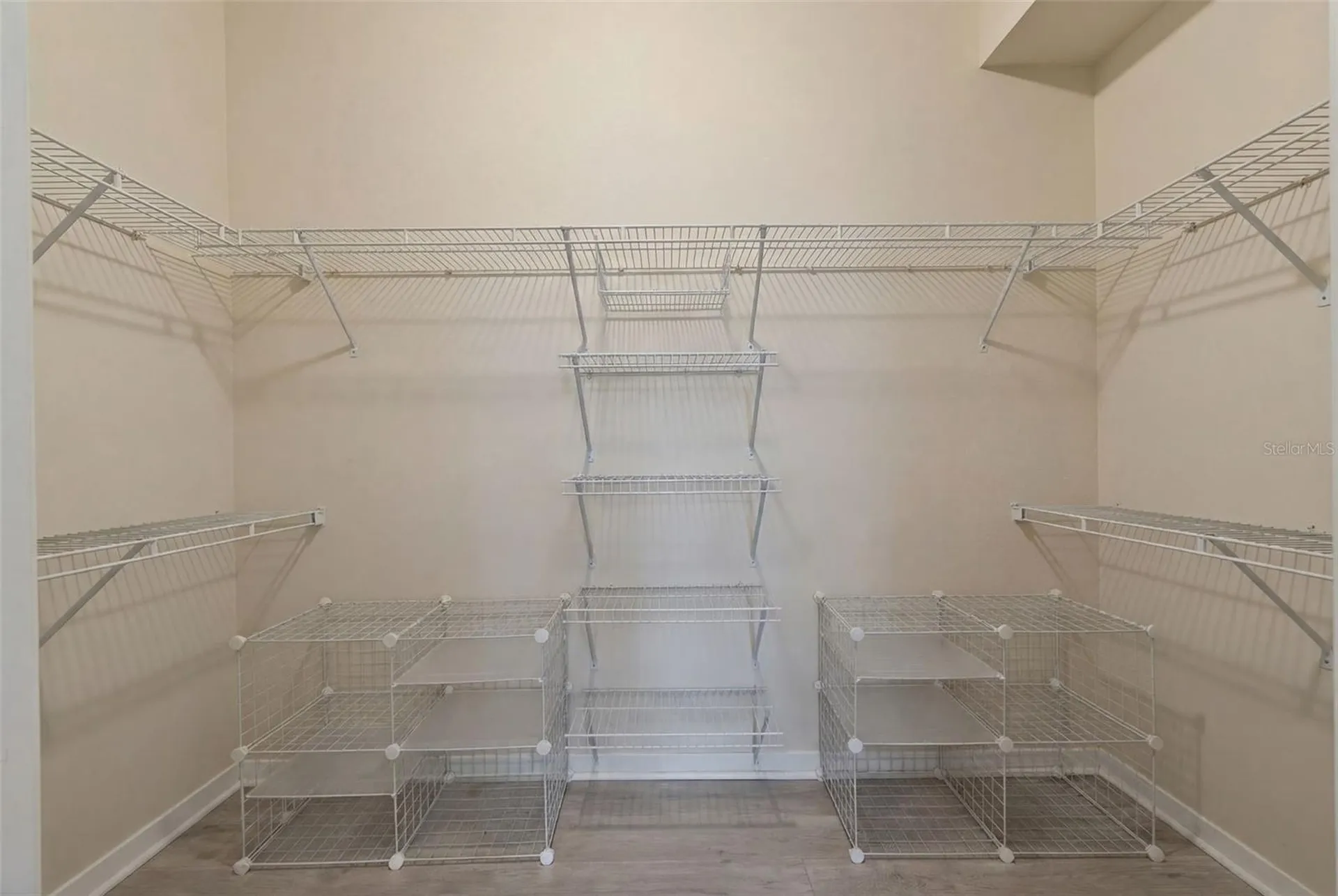 408 Delwood Breck Street Ruskin FL 33570