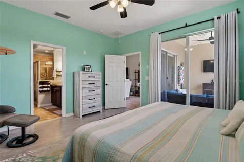 408 Delwood Breck Street Ruskin FL 33570