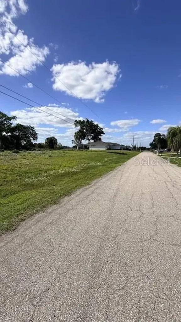 1916 NE 23rd Place Cape Coral FL 33909