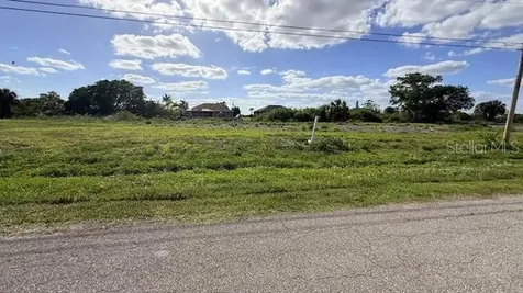 1916 NE 23rd Place Cape Coral FL 33909