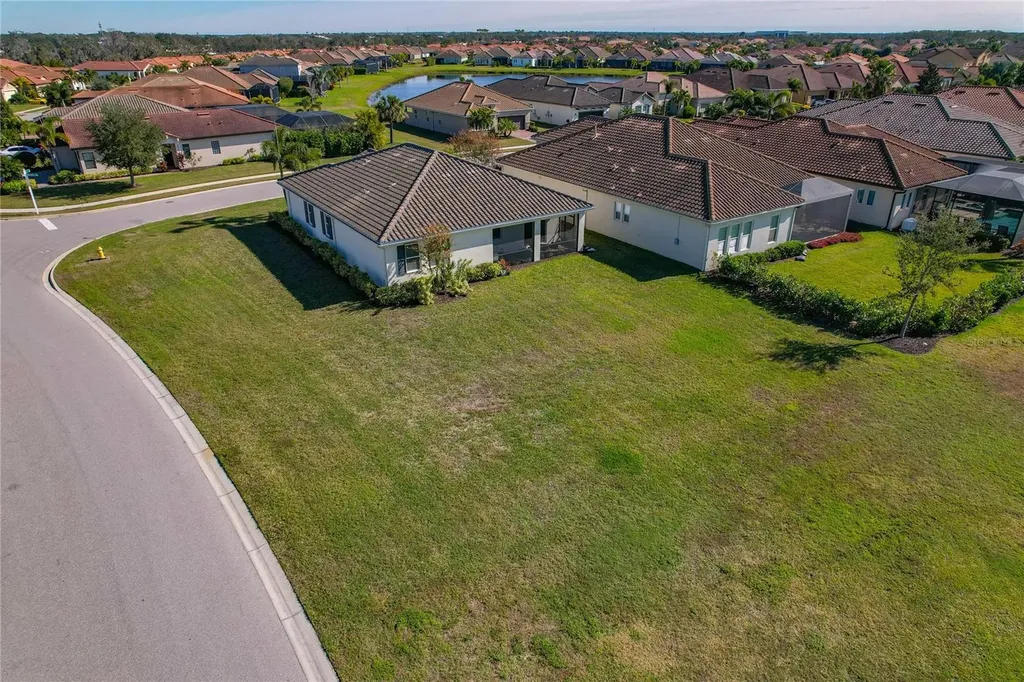 4604 Tobermory Way Bradenton FL 34211