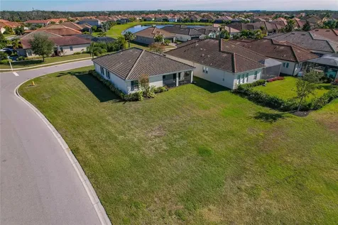 4604 Tobermory Way Bradenton FL 34211