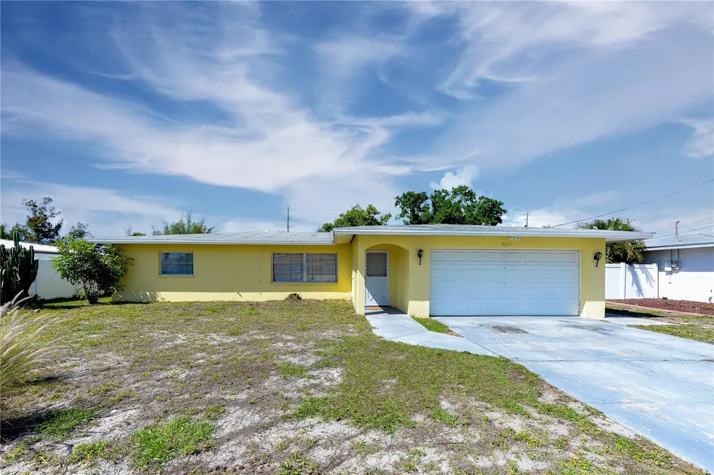 9215 Kingston Road Bradenton FL 34210