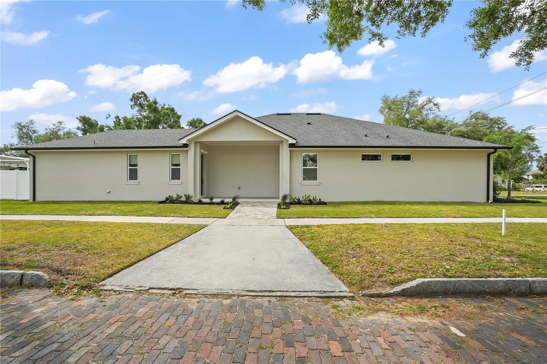 2115 N Lincoln Avenue Tampa FL 33607