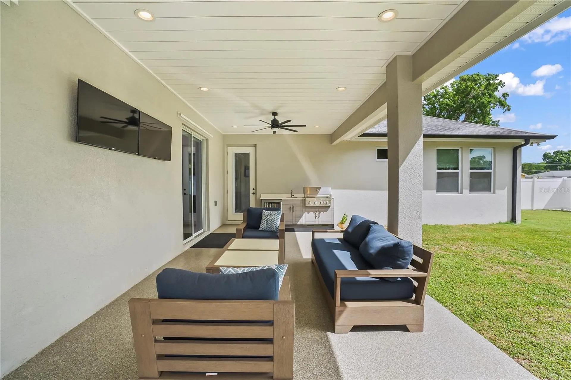 2115 N Lincoln Avenue Tampa FL 33607
