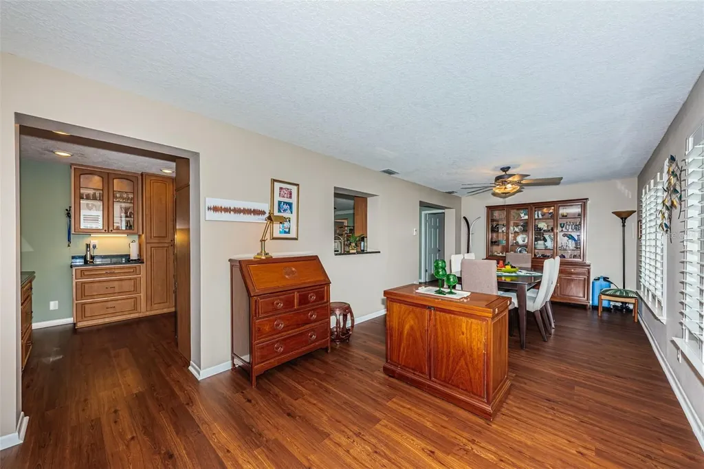 4286 96th Avenue N Pinellas Park FL 33782