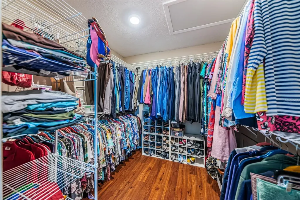 4286 96th Avenue N Pinellas Park FL 33782