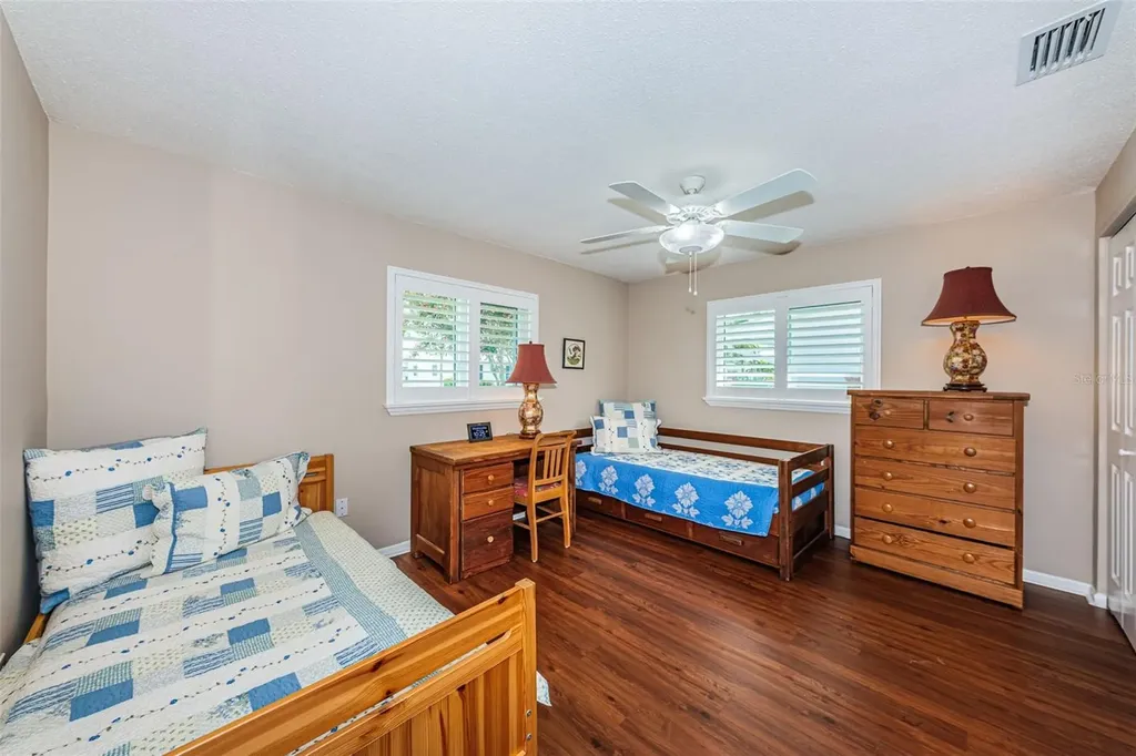 4286 96th Avenue N Pinellas Park FL 33782