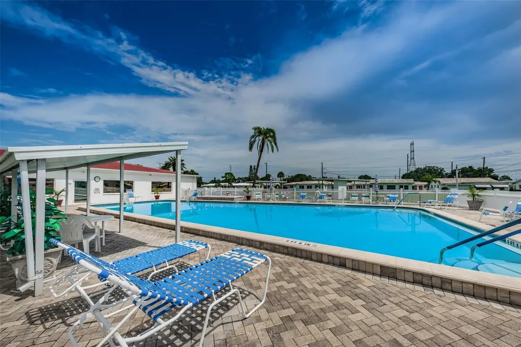 4286 96th Avenue N Pinellas Park FL 33782