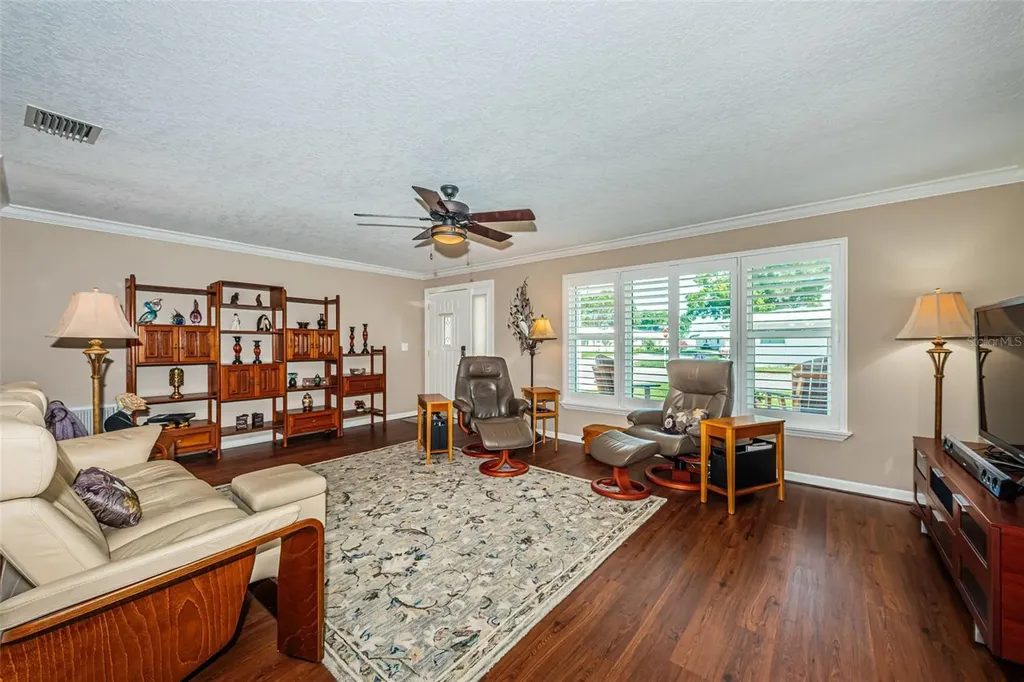 4286 96th Avenue N Pinellas Park FL 33782