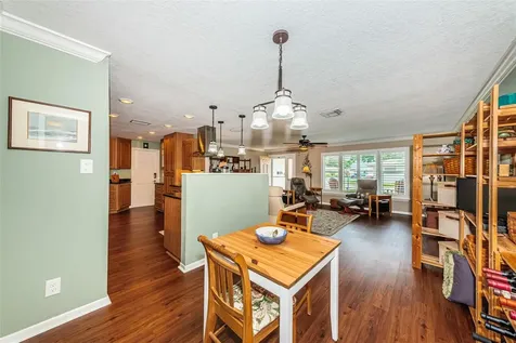 4286 96th Avenue N Pinellas Park FL 33782