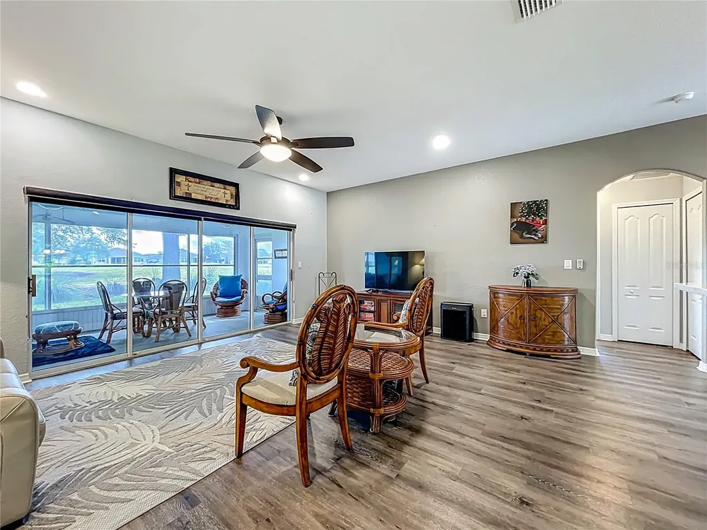 27327 Roanoke Drive Leesburg FL 34748