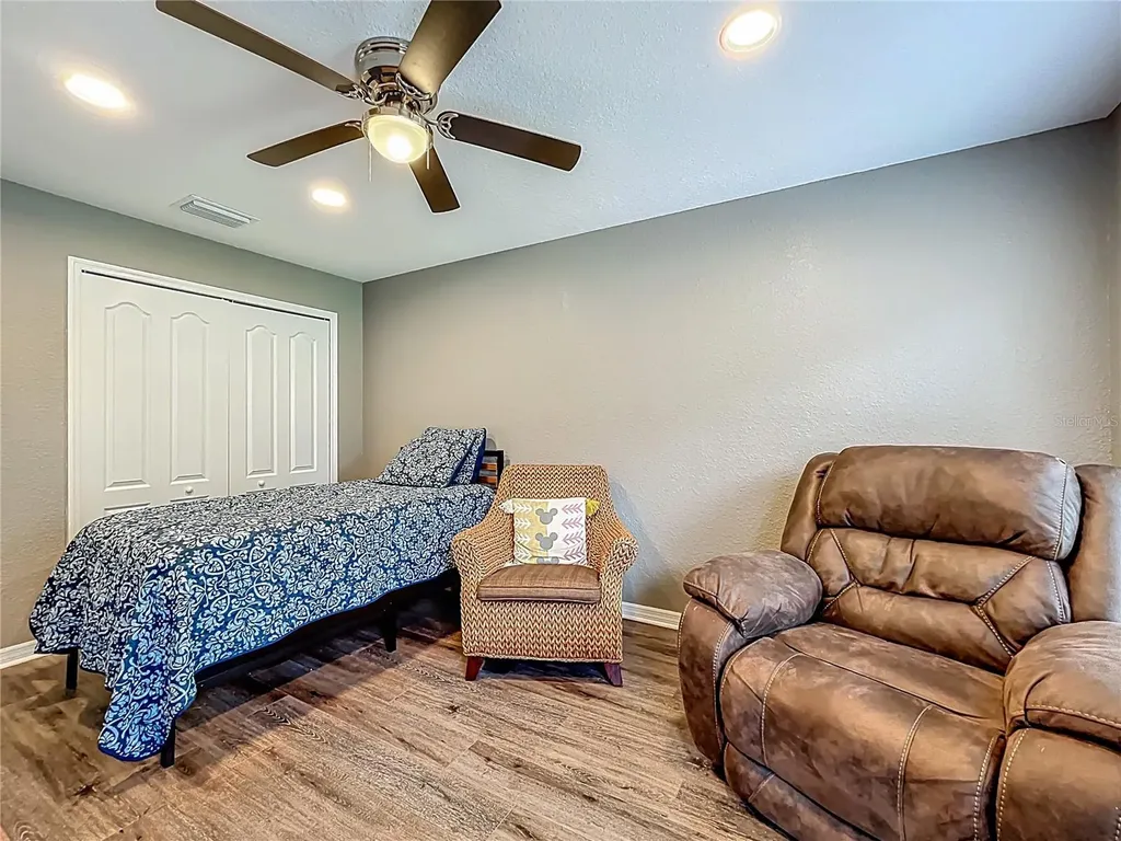 27327 Roanoke Drive Leesburg FL 34748