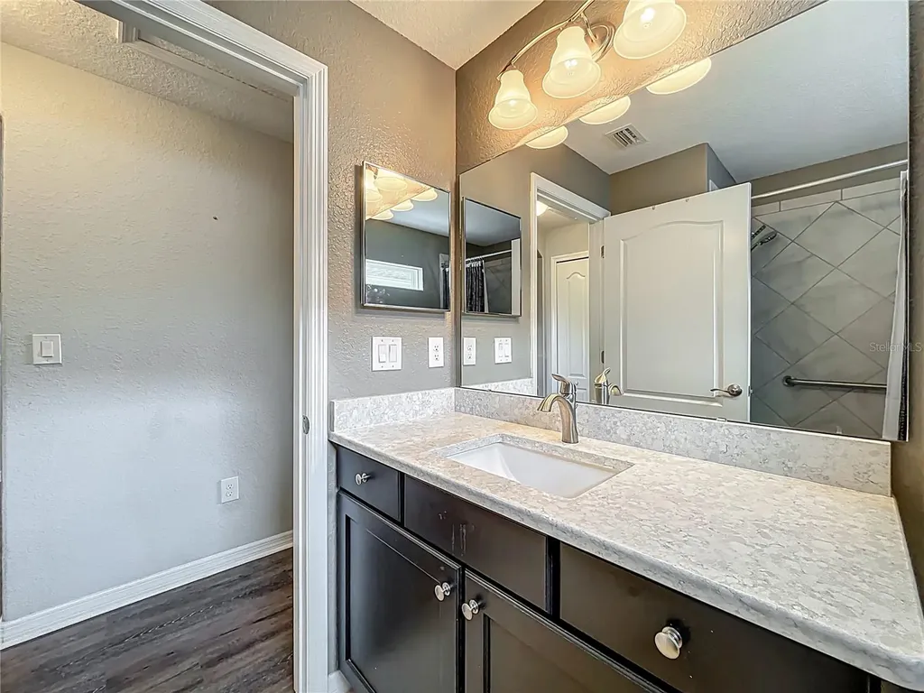 27327 Roanoke Drive Leesburg FL 34748