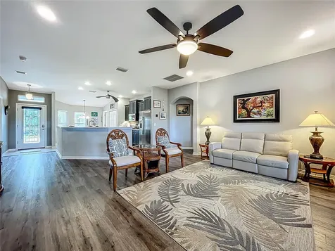 27327 Roanoke Drive Leesburg FL 34748
