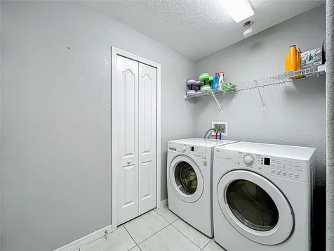 27327 Roanoke Drive Leesburg FL 34748