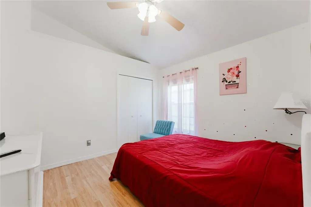 8859 Fort Jefferson Boulevard Orlando FL 32822