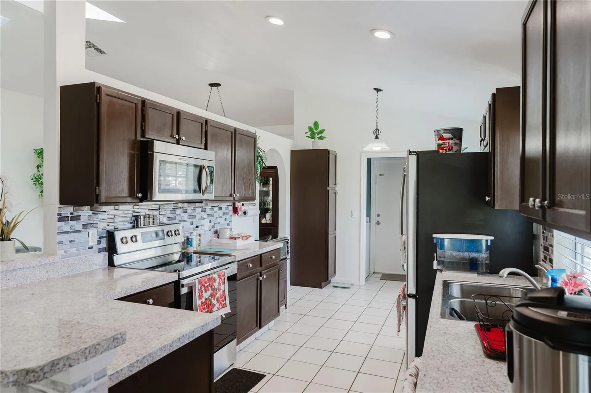8859 Fort Jefferson Boulevard Orlando FL 32822