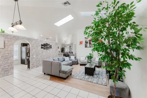 8859 Fort Jefferson Boulevard Orlando FL 32822