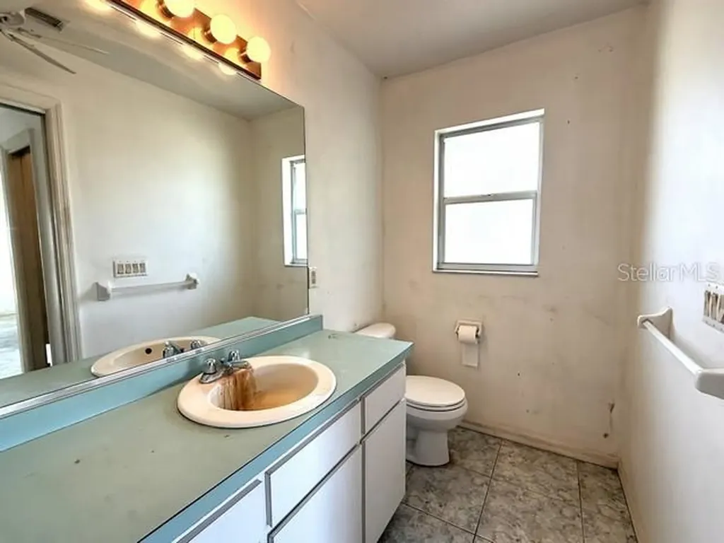 1241 S Venice Boulevard Venice FL 34293