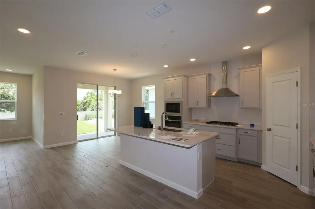 1302 Hyde Street St Cloud FL 34771