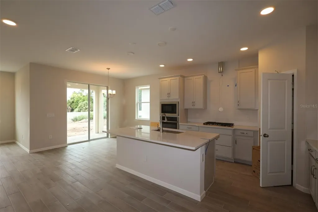 1302 Hyde Street St Cloud FL 34771