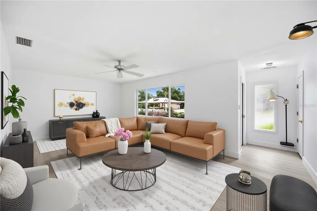 2501 Cass Street Sarasota FL 34231