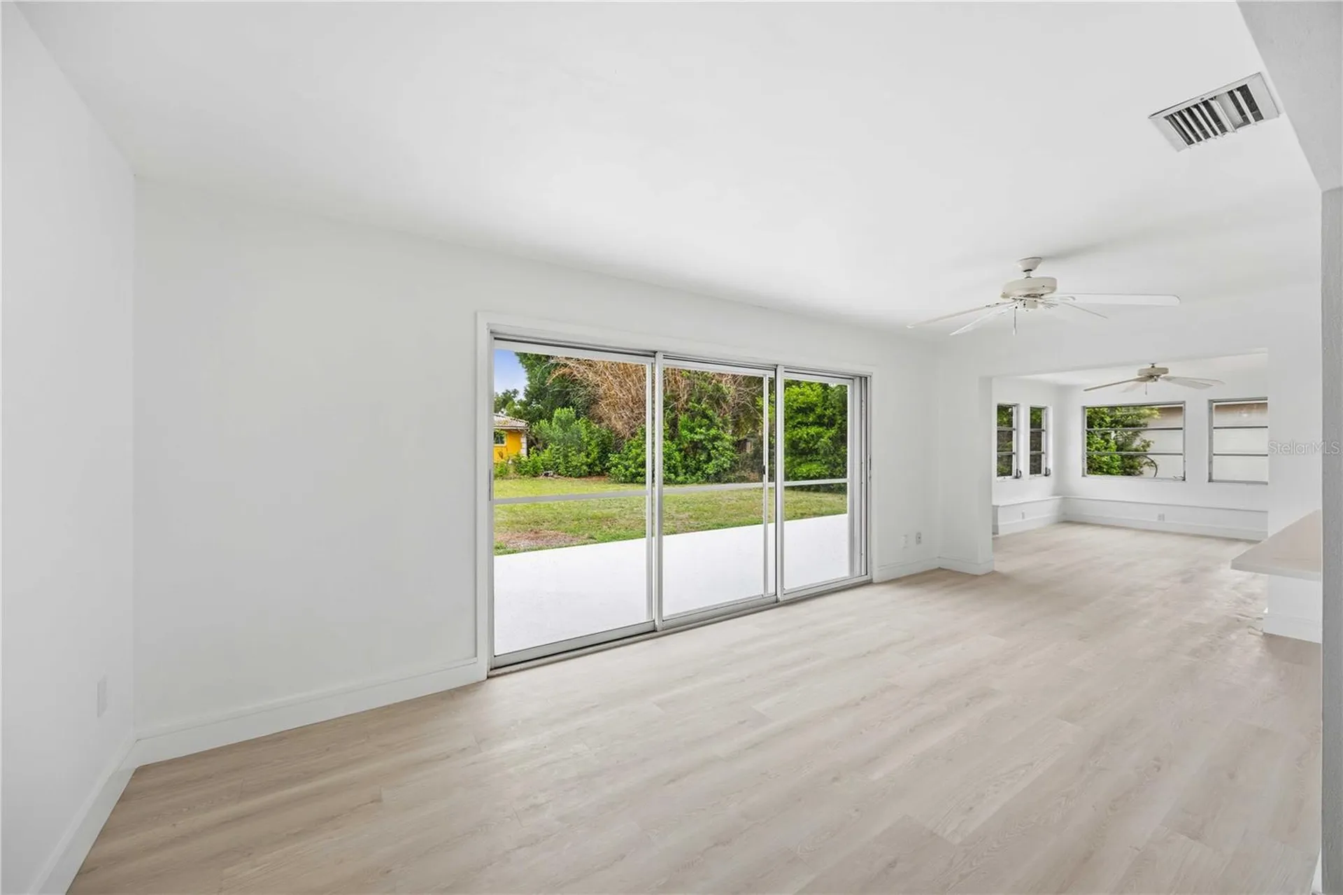 2501 Cass Street Sarasota FL 34231