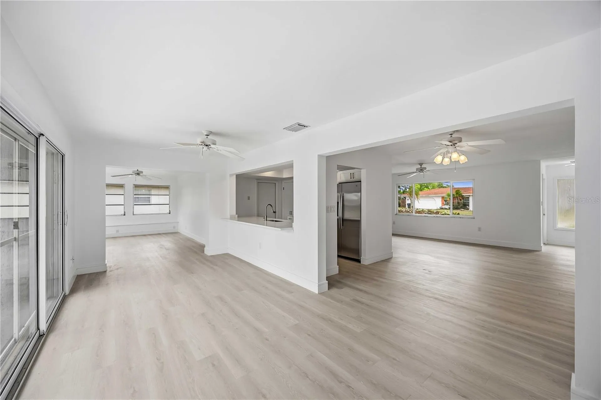 2501 Cass Street Sarasota FL 34231