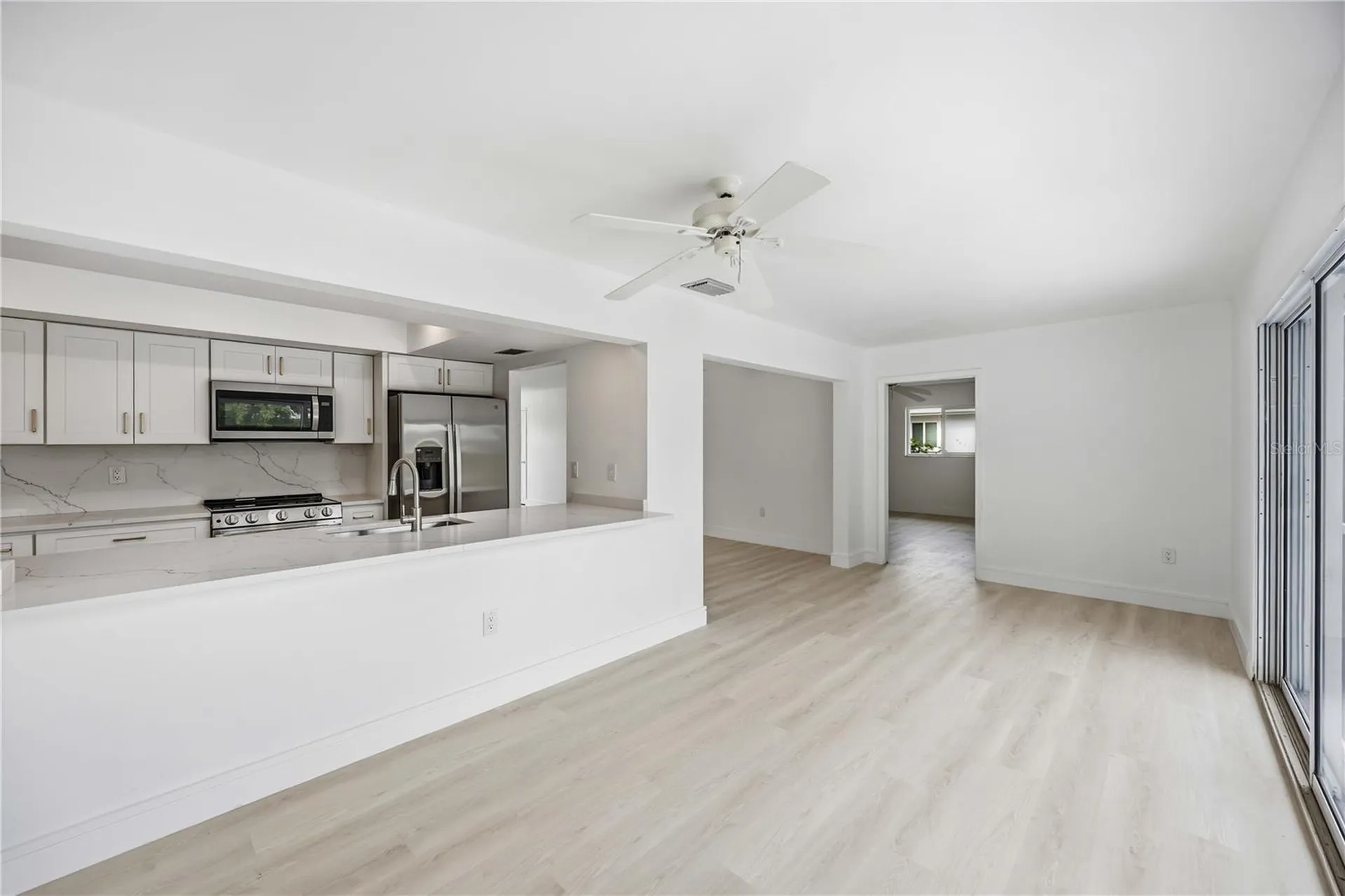 2501 Cass Street Sarasota FL 34231