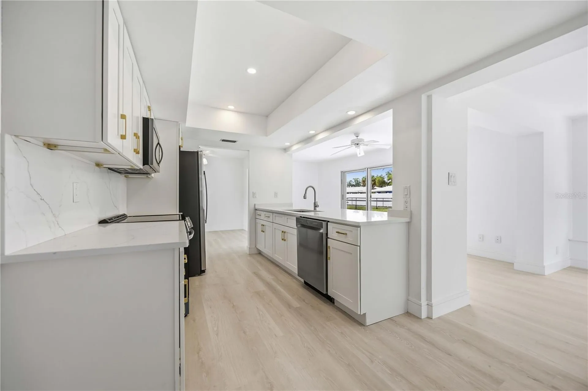 2501 Cass Street Sarasota FL 34231