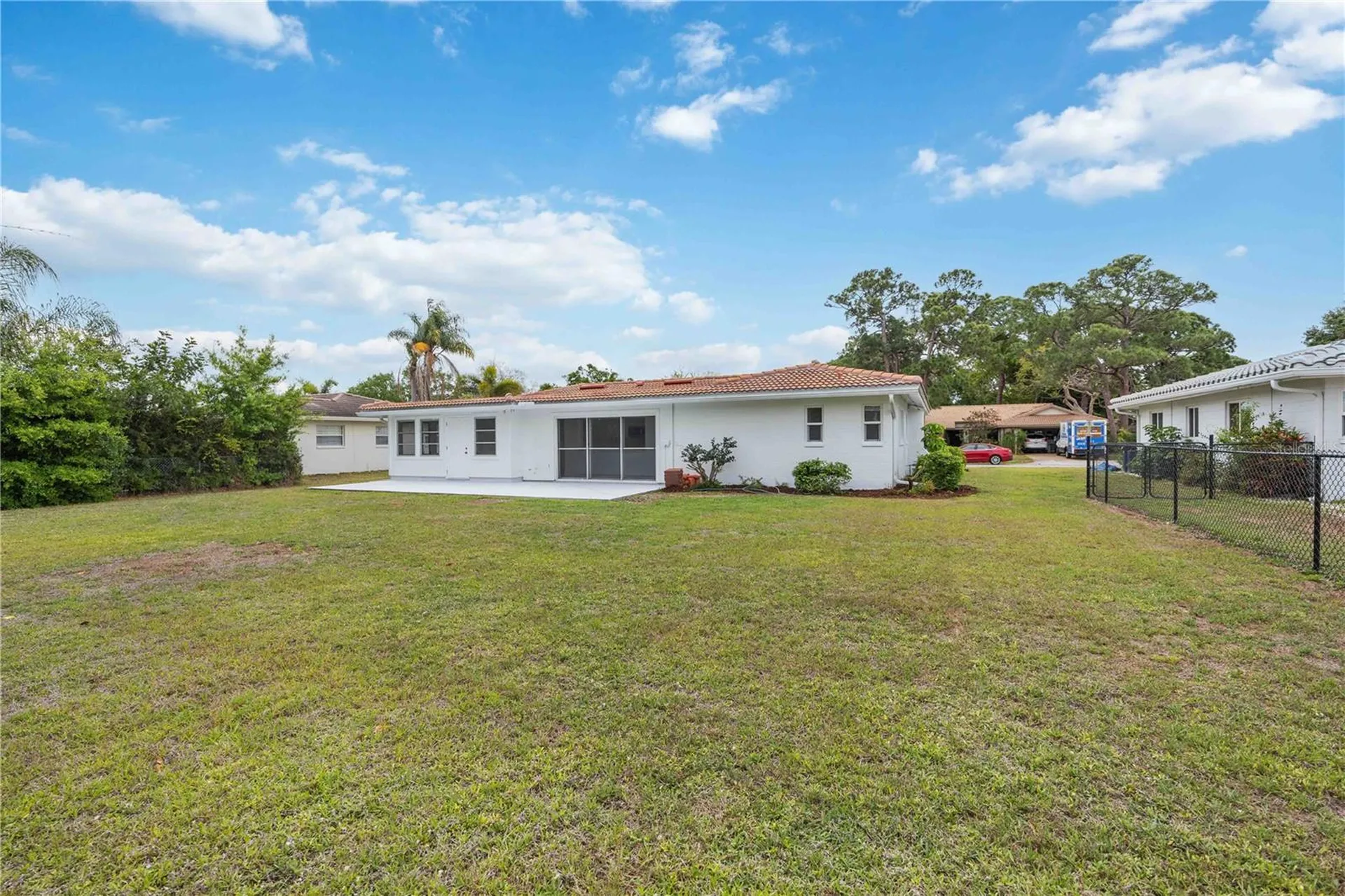 2501 Cass Street Sarasota FL 34231