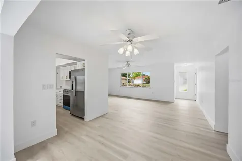 2501 Cass Street Sarasota FL 34231