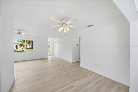 2501 Cass Street Sarasota FL 34231