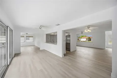 2501 Cass Street Sarasota FL 34231