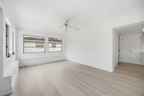 2501 Cass Street Sarasota FL 34231