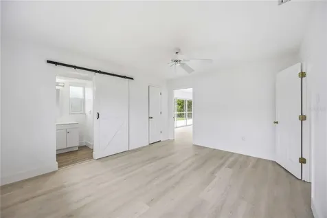 2501 Cass Street Sarasota FL 34231