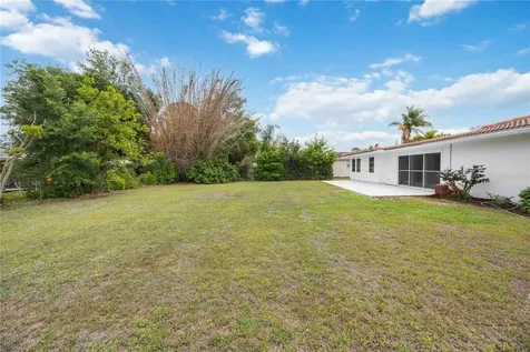 2501 Cass Street Sarasota FL 34231