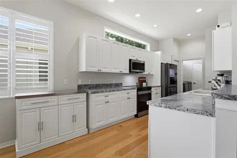 132 Tall Trees Court Sarasota FL 34232