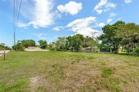 27811 Wisconsin Street Bonita Springs FL 34135