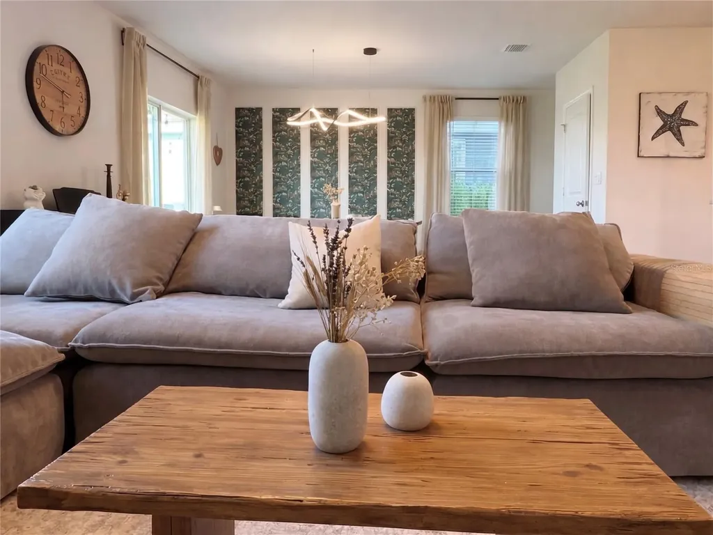 3419 Hilltop Circle Bradenton FL 34211