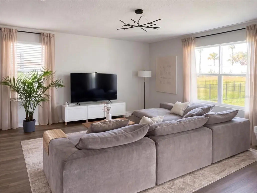 3419 Hilltop Circle Bradenton FL 34211