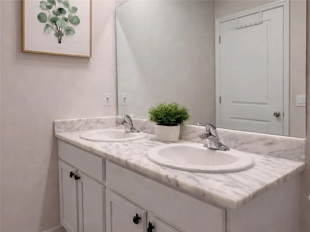 3419 Hilltop Circle Bradenton FL 34211