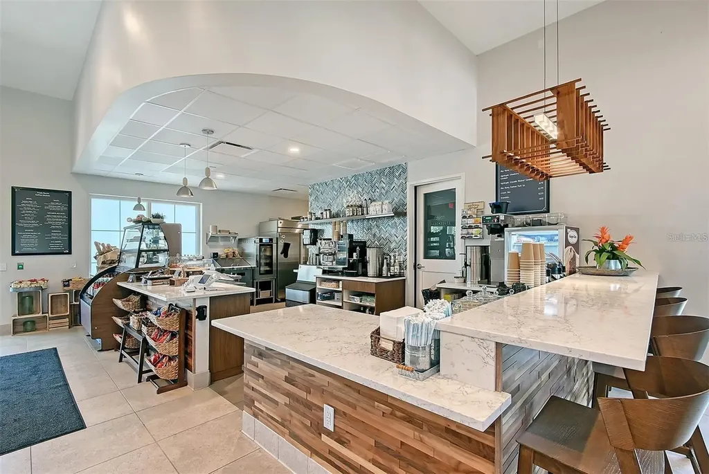 3419 Hilltop Circle Bradenton FL 34211